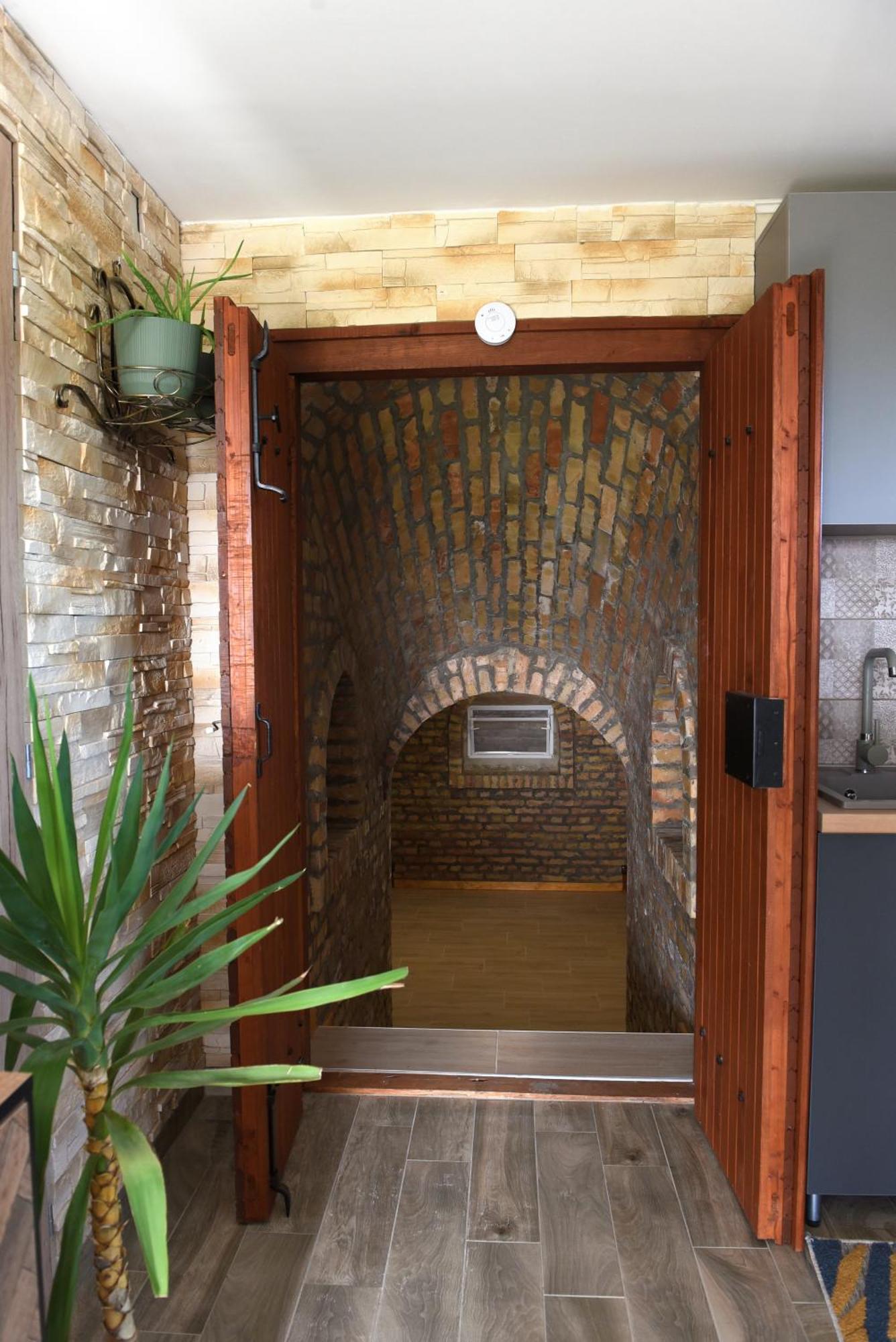 Jodi-Hegy Resort Siofok Ngoại thất bức ảnh